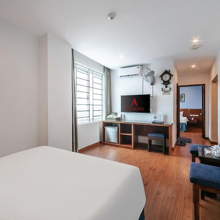 A25 Hotel - 63A Phuong Liet Ханой Экстерьер фото